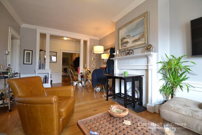 Photo - 1665 Commonwealth Avenue