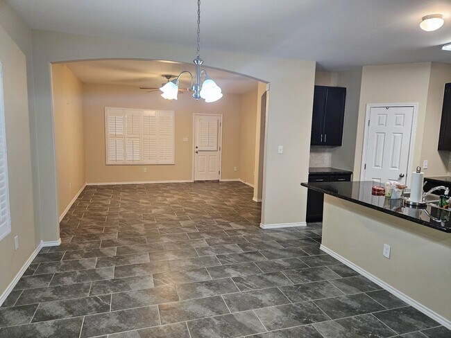 Photo - 5516 Shorthorn Dr