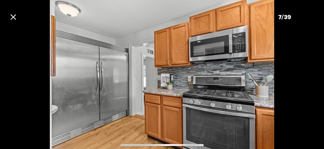 Photo - 325 W Haya St