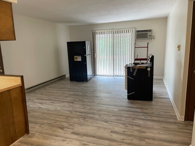 Photo - 913 Brookfield Dr Unit 2