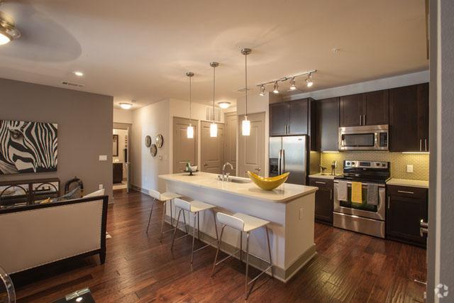 Interior Photo - Elizabeth Station