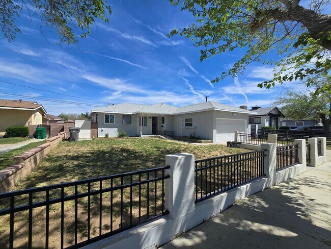 1415 Boyden Ave