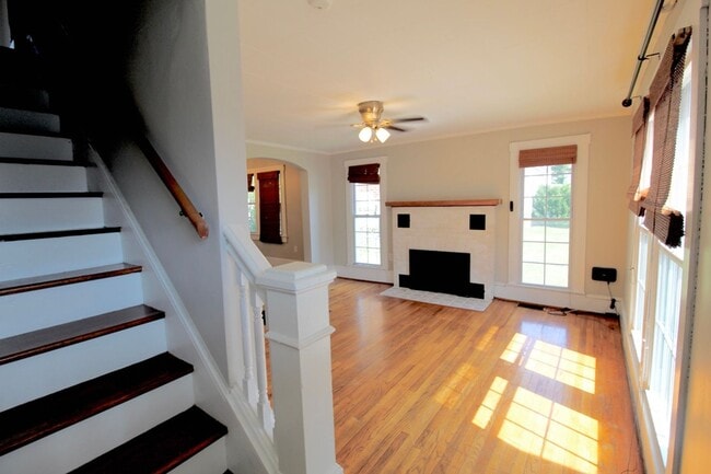 49 N High St