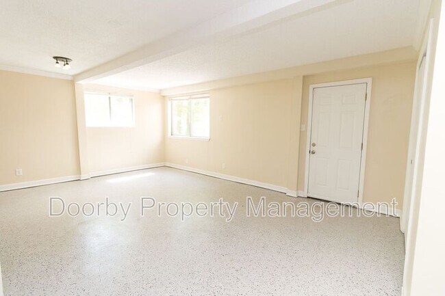 Photo - 1309 Labrea Dr Unidad B