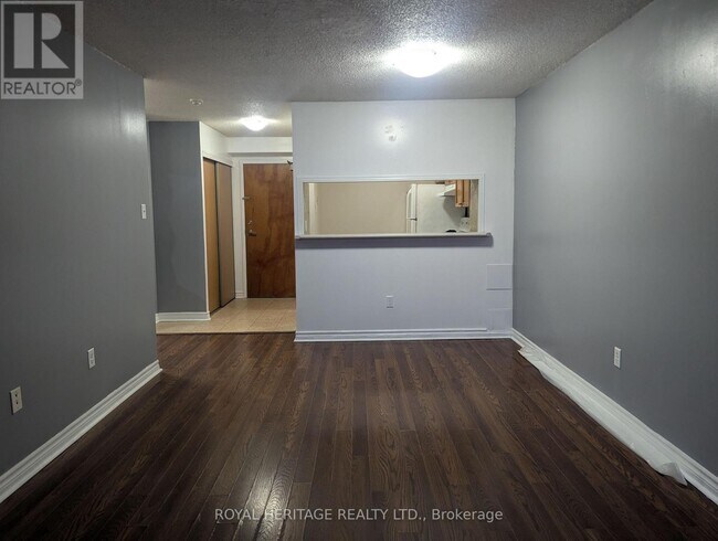 Photo - 3050 Ellesmere Rd Unit 509