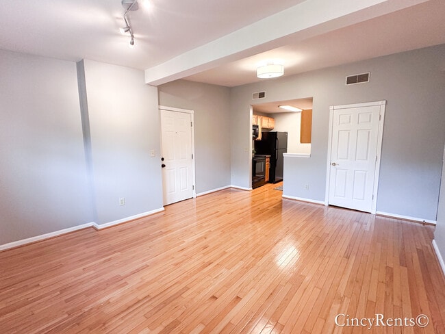 Photo - 2126 Fulton Ave Unidad 6