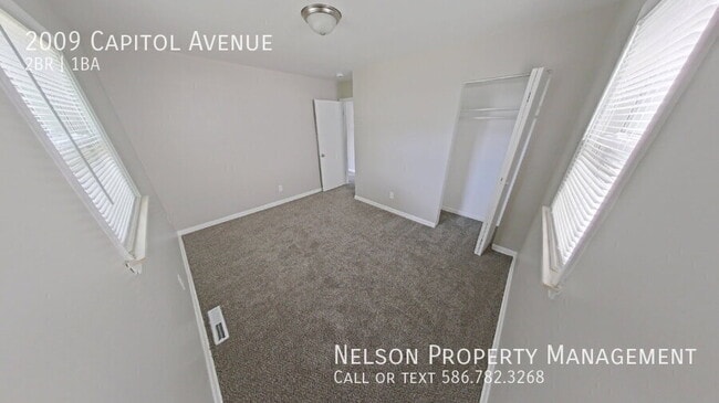 Photo - 2009 Capitol Ave