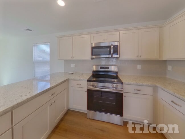 Photo - 177 Braxton Dr