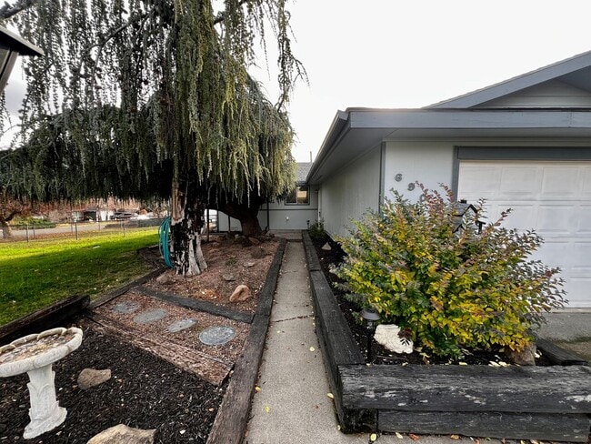 Building Photo - 6902 Alpine Way - Located in West Valley