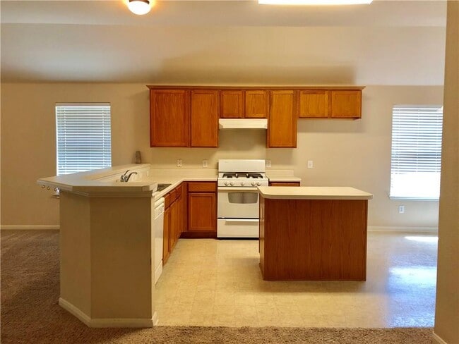 Photo - 1780 Stone Rim Loop