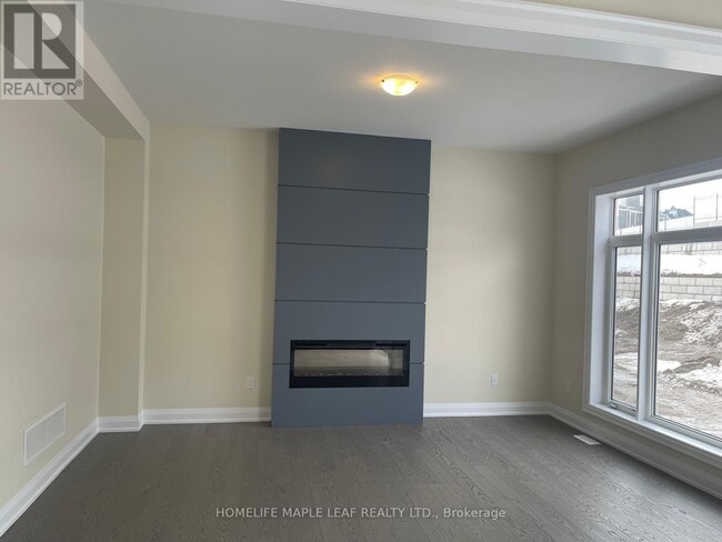 Photo - 28 Pearsall Pl