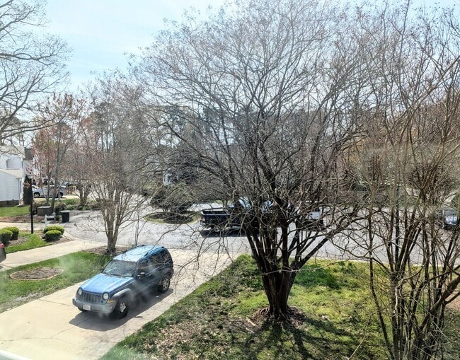 Photo - 849 Lancaster Ln