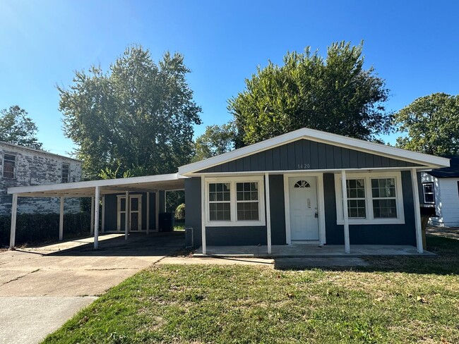 2 Bed home near down town Tulsa - 2 Bed home near down town Tulsa