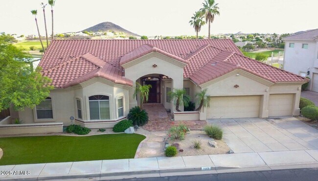 Building Photo - 2053 E Clubhouse Dr
