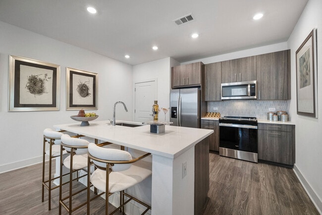 Building Photo - Bexley Clearfork