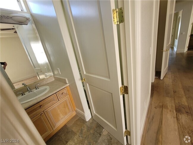 Building Photo - 8304 Broad Peak Dr Rental