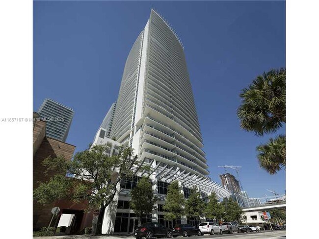 Building Photo - 1100S S Miami Ave Unit 3104 Rental
