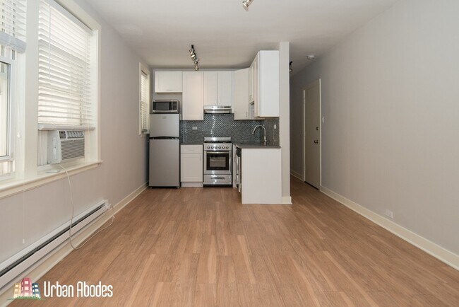 Photo - 535 W Belmont Ave Unit A06C