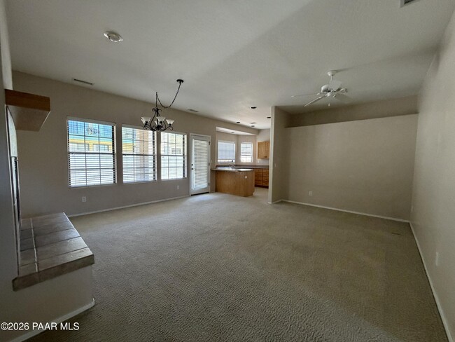 Photo - 3257 Orchid Way