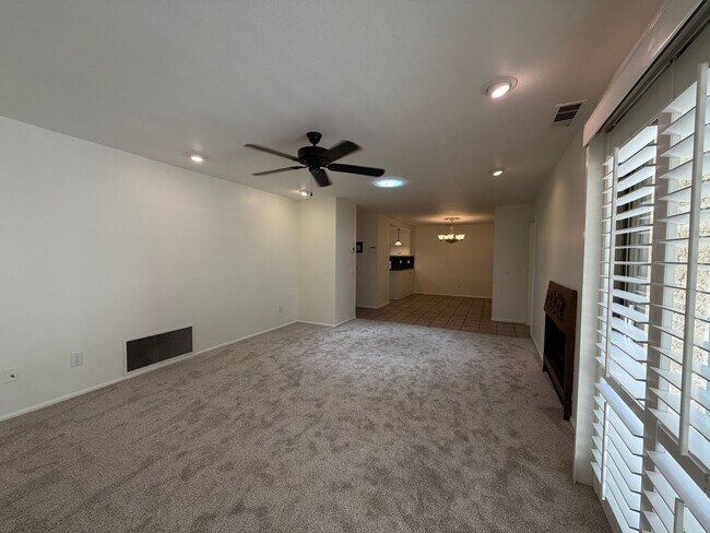 Photo - 607 E Palm Ave