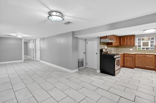 Photo - 3651 W Wabansia Ave Unit G