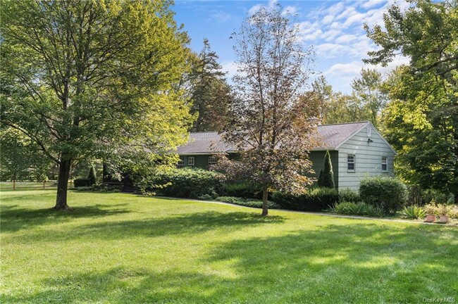 Photo - 301 Mill Rd House