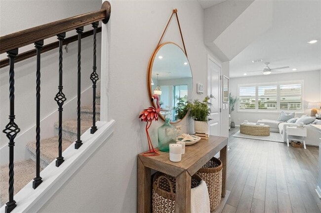Photo - 351 Surfside Ave NE