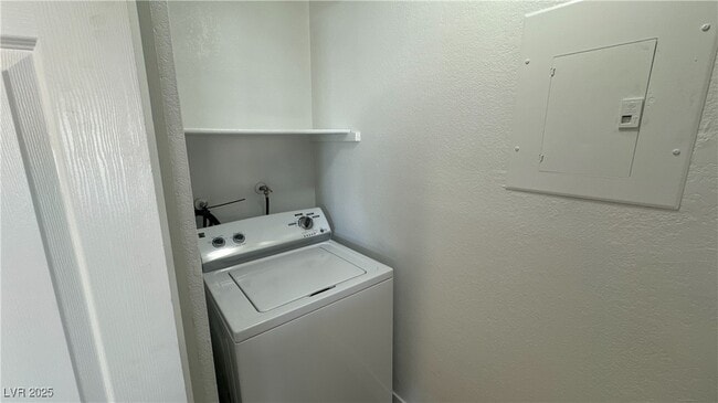 Building Photo - 8600 W Charleston Blvd Unit 2118