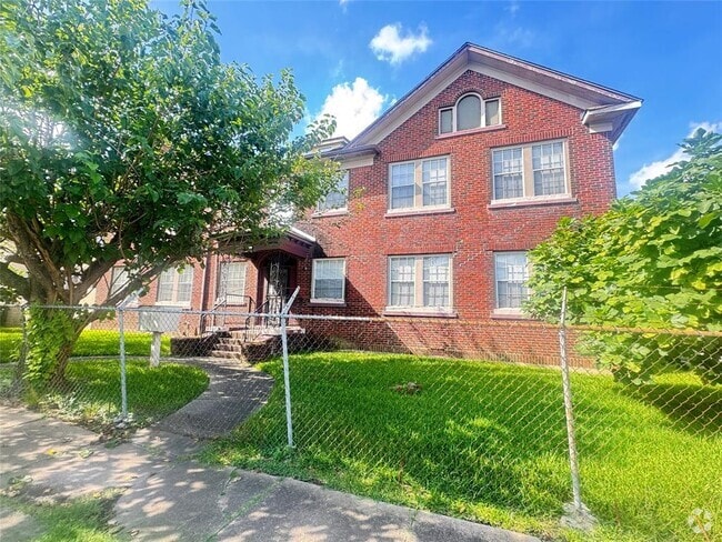 Building Photo - 3902 Dallas St Unit 4 Rental