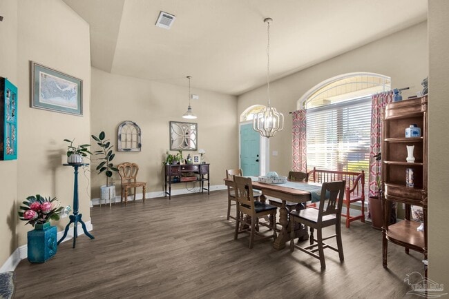 Photo - 6165 Winchester Cir