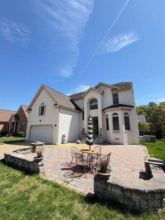 Photo - The Greenlands