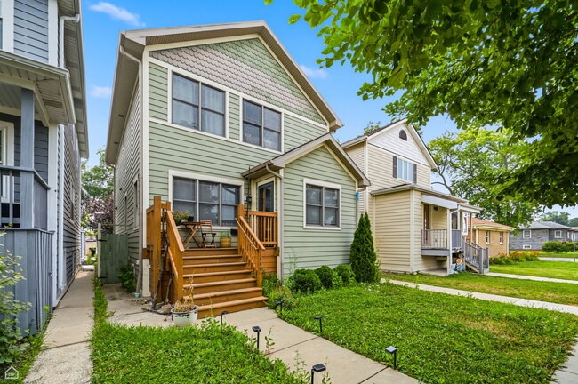 Photo - 1440 Circle Ave