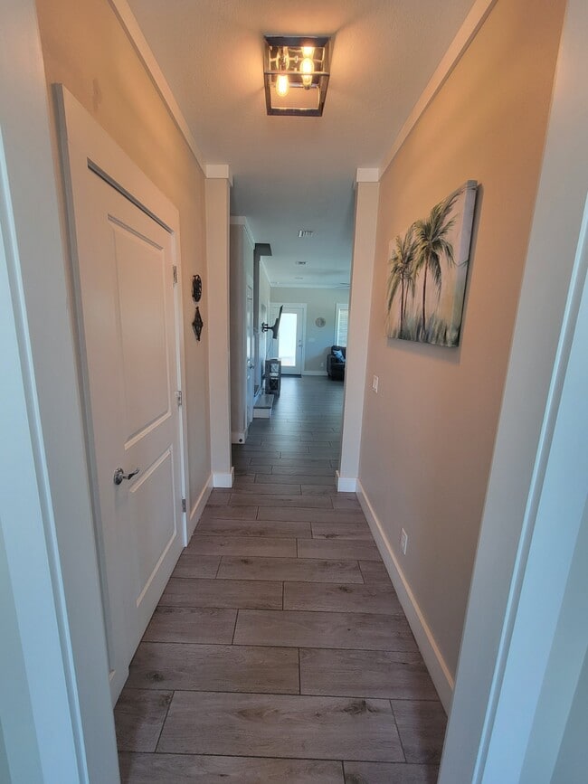 Photo - 100 Seabreeze Cir