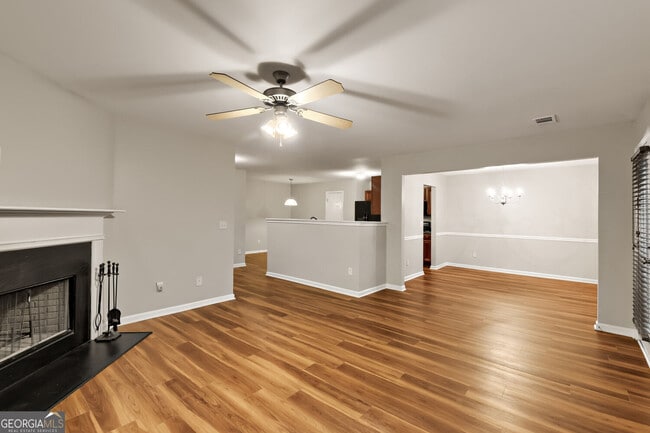 Photo - 7157 Laurel Creek Dr