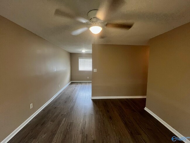 Photo - 1002 6th Ave SW