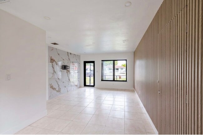 Photo - 2015 NW 132nd St