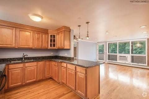 Building Photo - 620 S Hough St Unit F Rental
