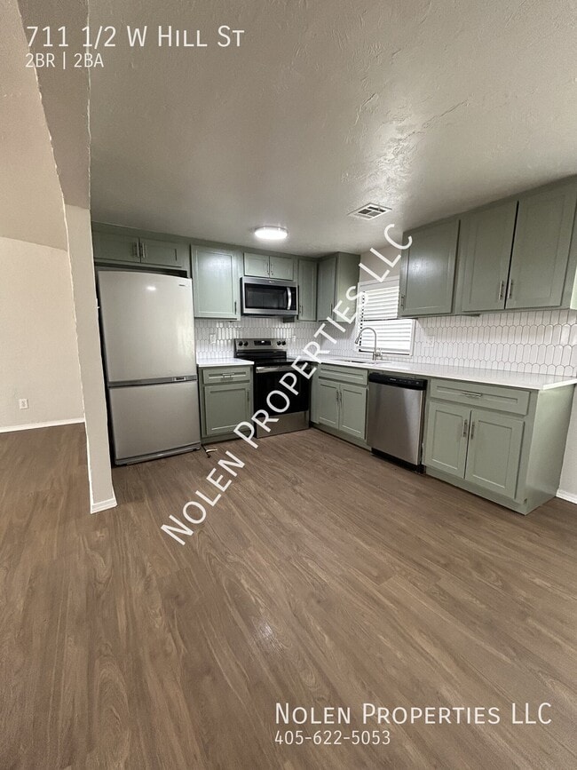 Photo - 711 W Hill St