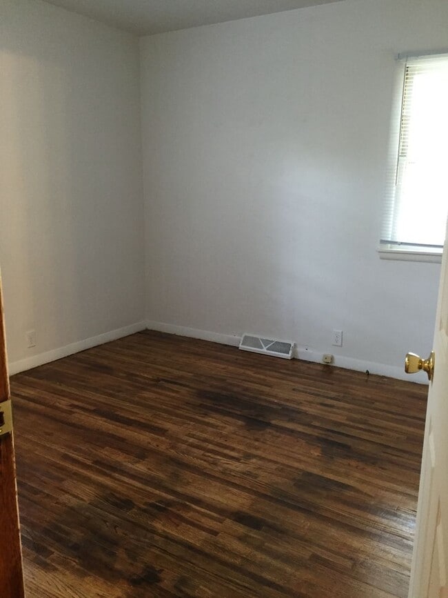 Photo - 610 Anthony St