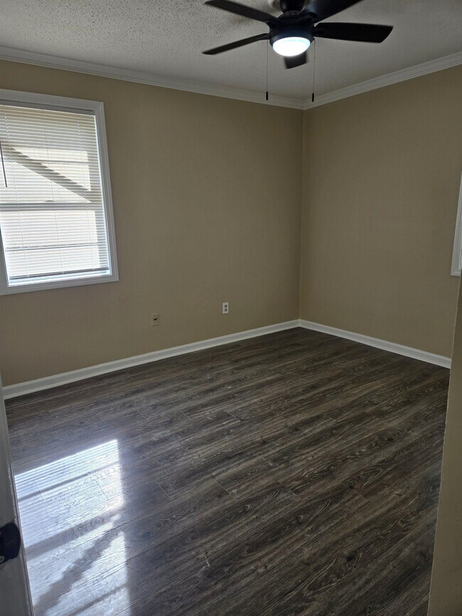 Photo - 519 N 5th St