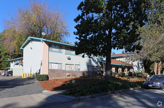 Photo - Villa Verde Apartments