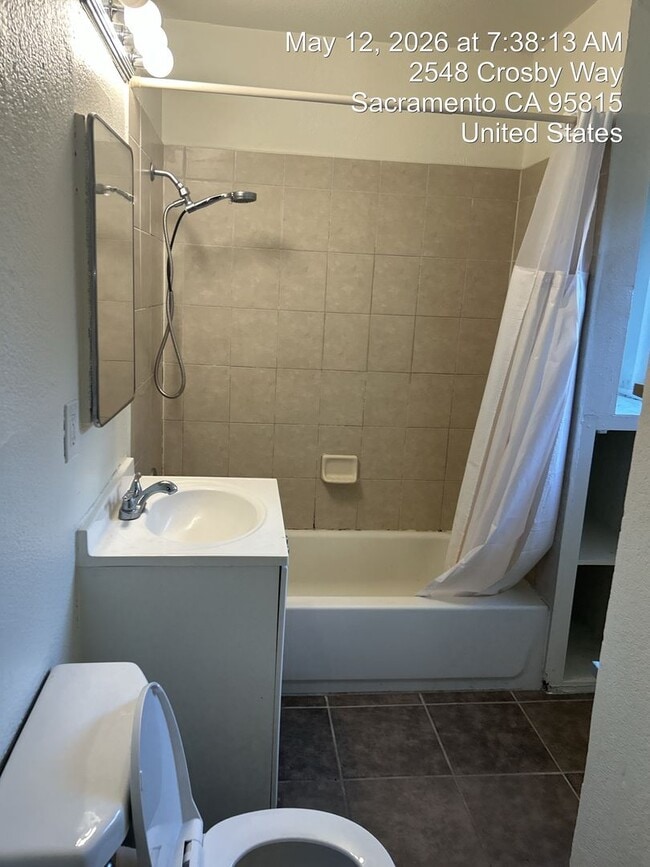 Photo - 2540/44/48 CROSBY WAY Unidad 2548 CROSBY