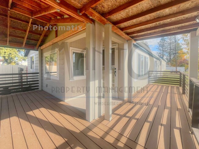 Photo - **COMING SOON** Spacious Modern 2 Bedroom ...
