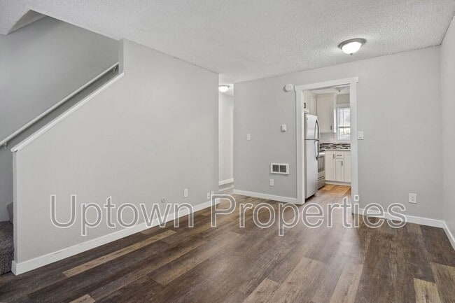 Photo - 8045 NE Flanders St