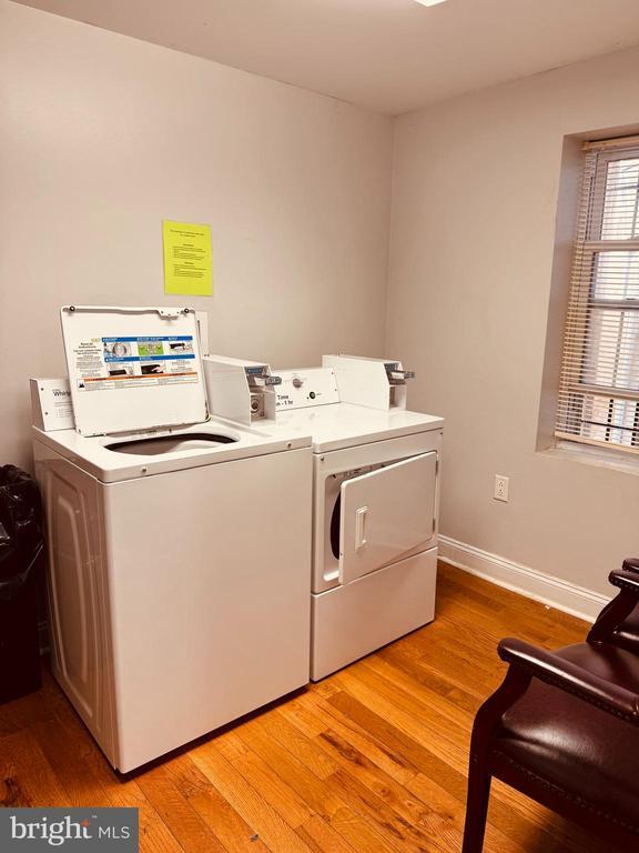 Photo - 221 Market St