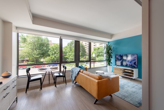 301M in Sourthwest D.C - Artline Apartments