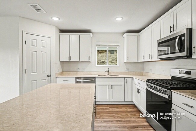 Photo - 1020 Valerian Dr