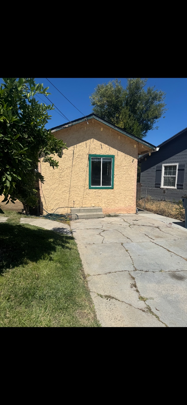 Photo - 1126 Leggett St