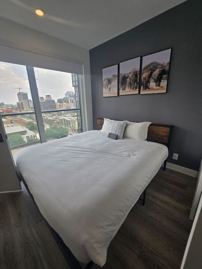 Photo - 30 Mutual St Unit SI ID1250539P