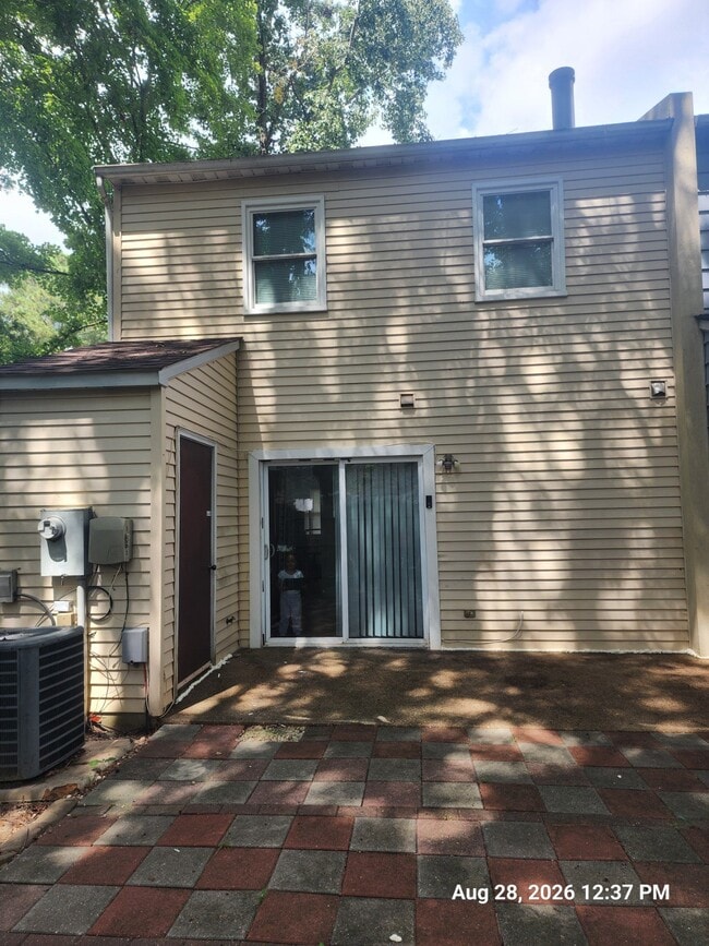 32 Betty Lee Pl